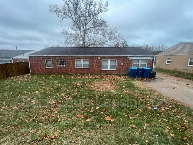 Building Photo - 10235 Midland Blvd