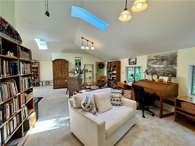 Foto del edificio - 333 Colebrook Dr