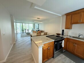 Building Photo - 4242 Deste Ct