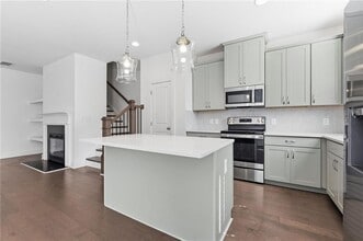 Building Photo - 6413 Shalks Xing Dr