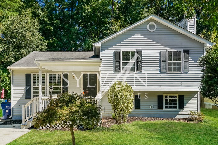 2717 Midway Park Ct, Raleigh, NC 27610