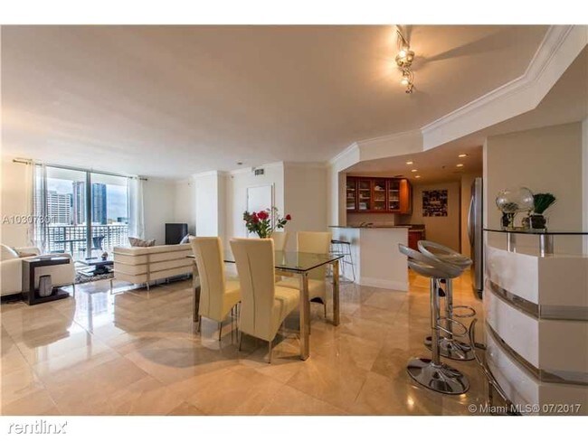 Foto del edificio - 701 Brickell Key