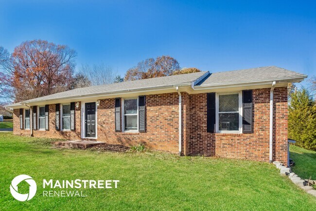 Foto del edificio - 2118 Deepwood Pl