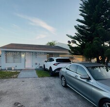 Building Photo - 1490 Kia Dr