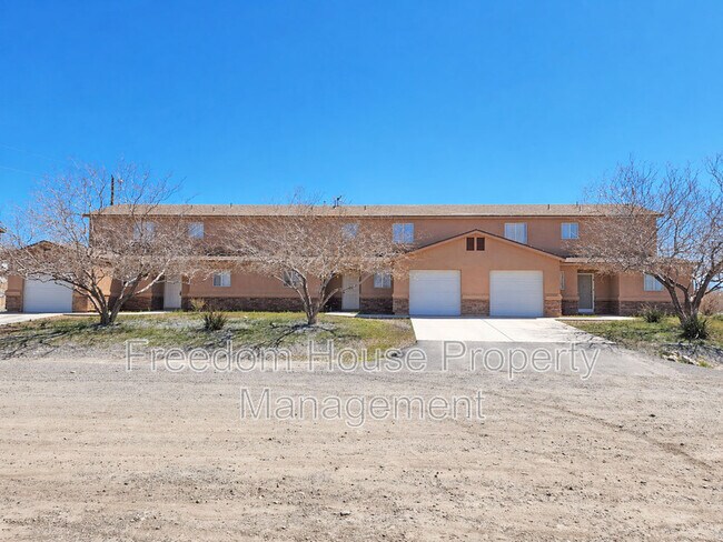 Building Photo - 1971 Teepee Rd