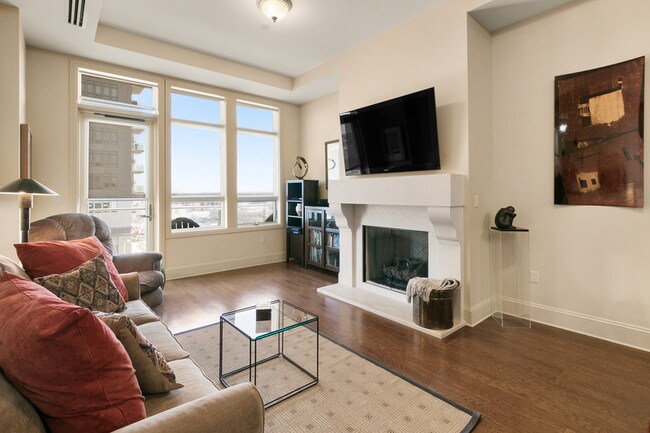 Foto del edificio - 5445 Landmark Pl