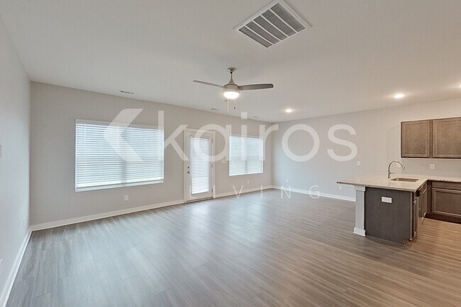 Foto del edificio - 6407 Cotton Crk Rd NW