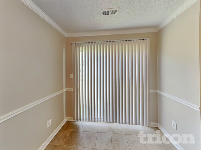 Foto del edificio - 12209 Stewarts Crossing Dr