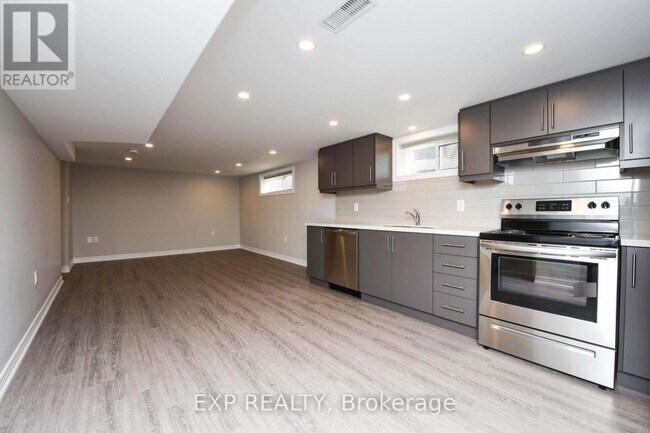 Building Photo - 91 Whitfield Ave