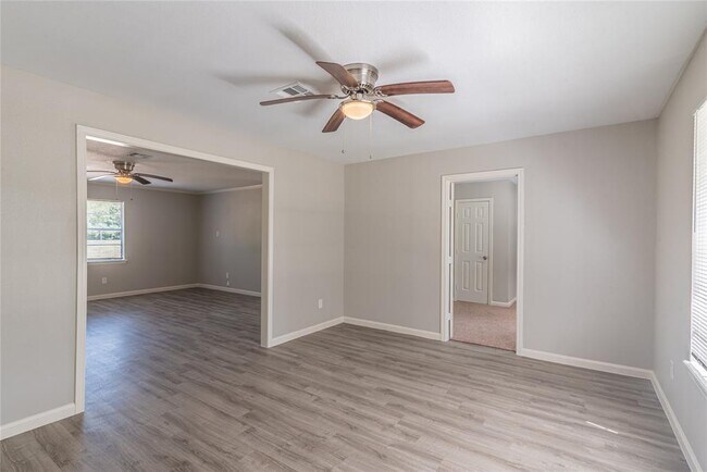 Foto del edificio - 9407 Irby St