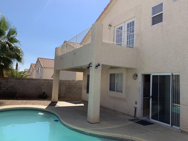 Foto del edificio - 4 Bedroom Pool Home