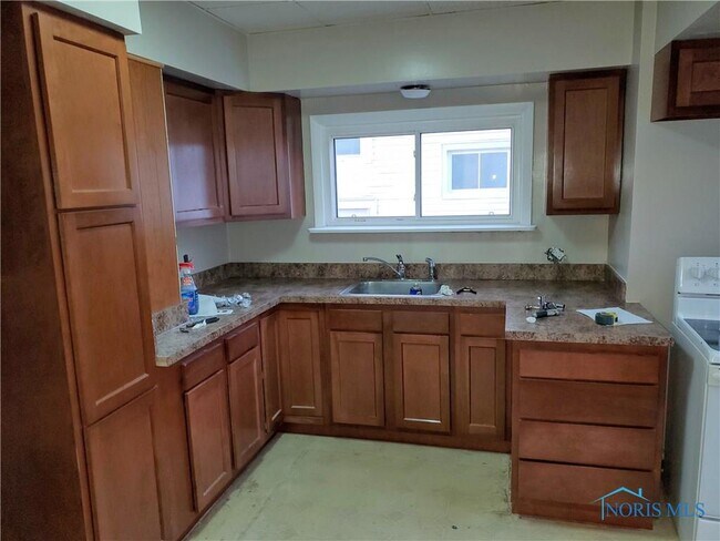 Foto del edificio - 5828 Atwell Rd