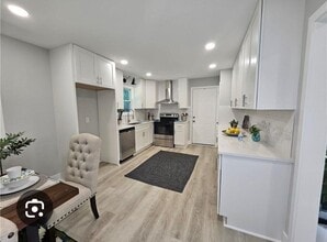 Building Photo - 2968 McGlynn Ct