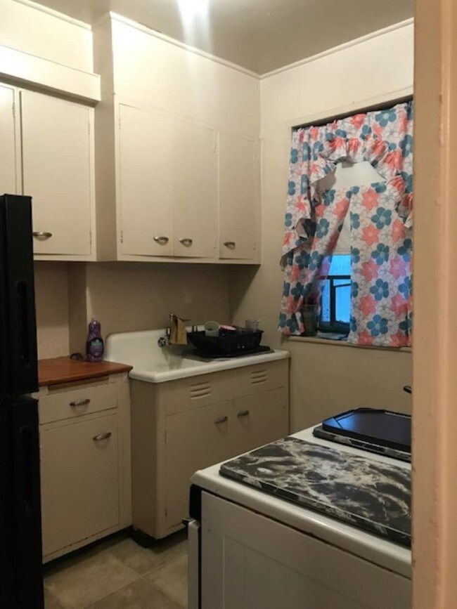 1919 McGraw Ave Unit 5H, Bronx, NY 10462 Condo for Rent in Bronx, NY