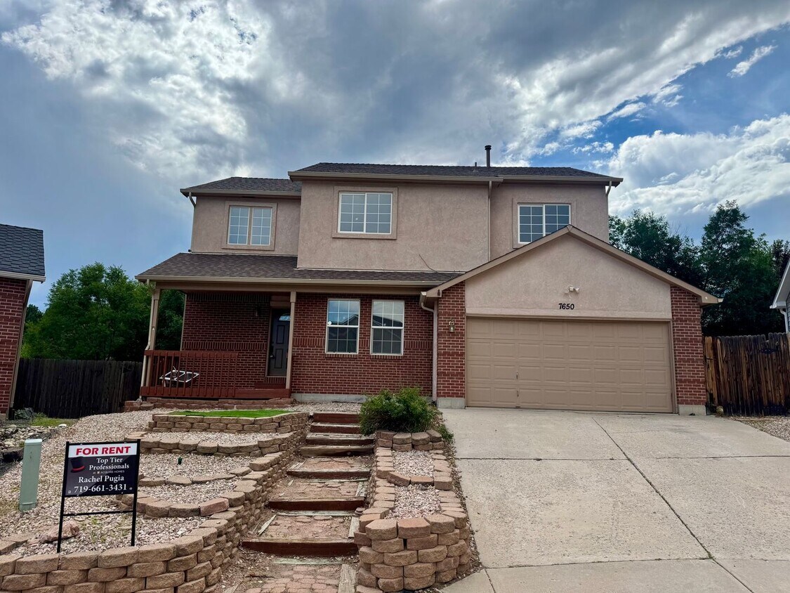 Foto principal - Updated Home in Peregrine
