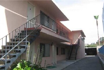 Building Photo - Venetian Apartments