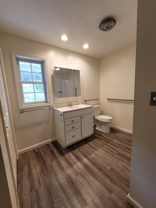 Building Photo - 125 Donats Brow Ln