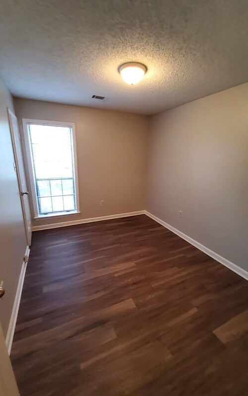 Building Photo - 3496 Newberry Ln
