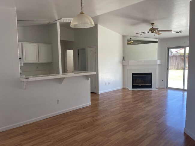 Building Photo - Beautiful Rosedale home for rent