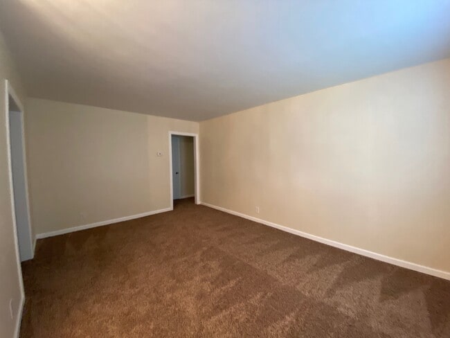 Building Photo - 2225 SW 60th St