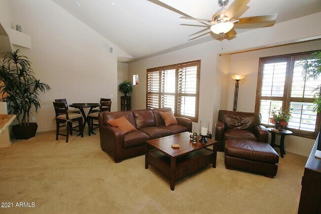 Foto del edificio - 20660 N 40th St