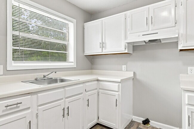 Foto del edificio - Skyview Townhomes