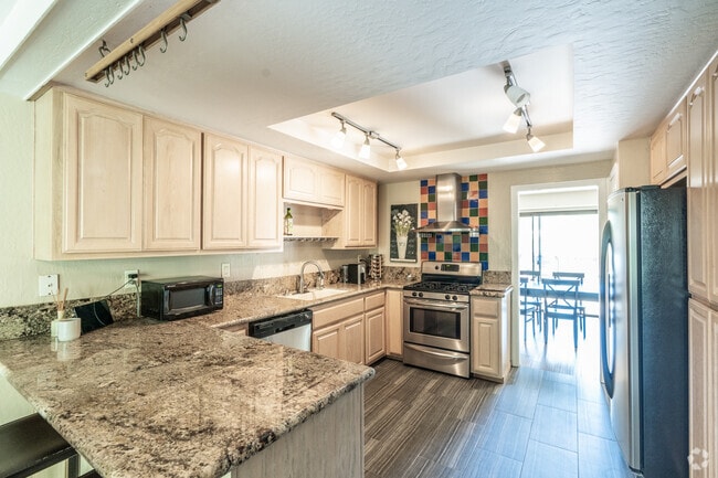 Building Photo - 1446 Quail View Cir