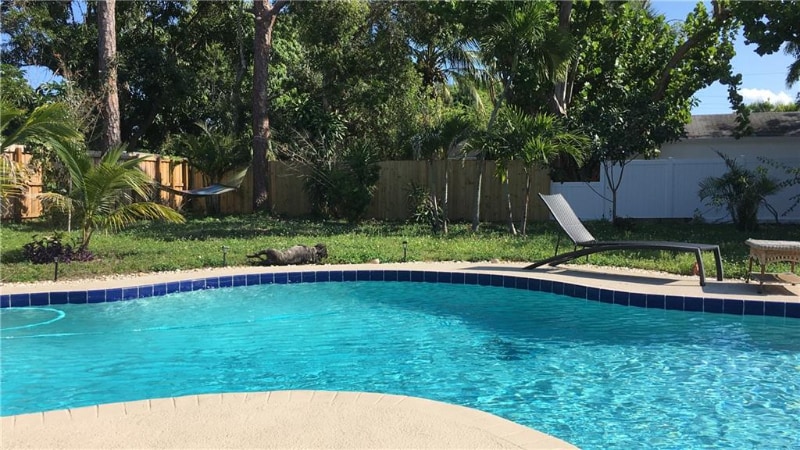 Photo - 902 NE 34th St (Oakland Park, FL)