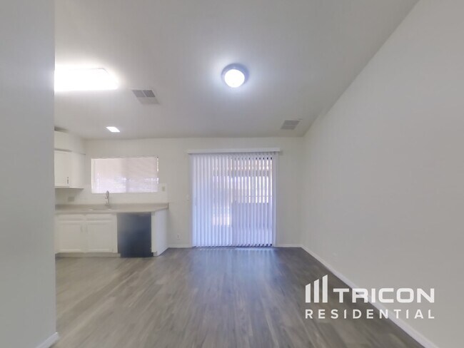 Foto del edificio - 8921 W Echo Ln