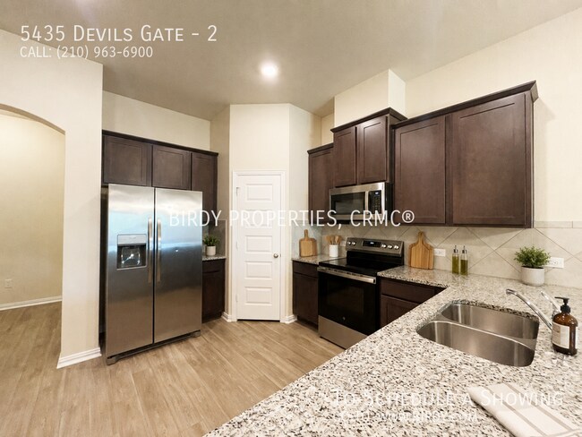 Foto del edificio - 5435 Devils Gate