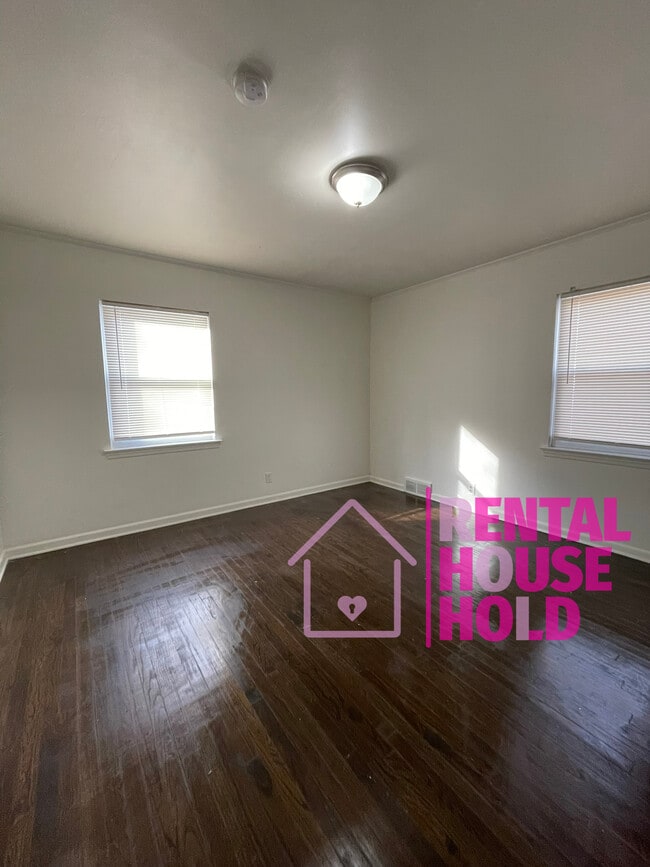 Foto del edificio - 12511 Whitehill St