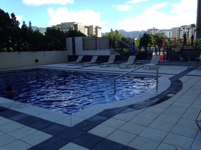 Foto del edificio - 1717 Ala Wai Blvd