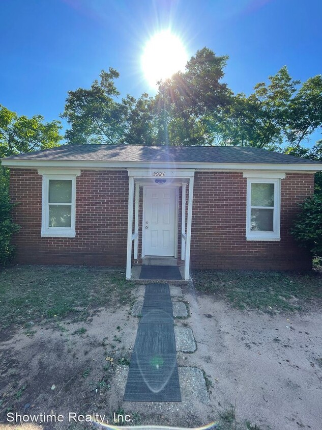 Primary Photo - 2 br, 1 bath House - 3921 6th Ave