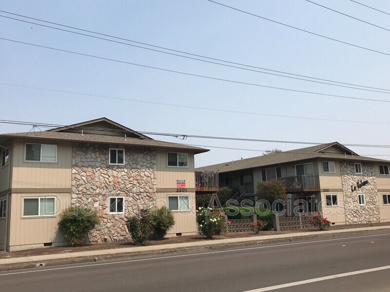 2201 NW Grant Ave Unit 3, Corvallis, OR 97330 Condo for Rent in
