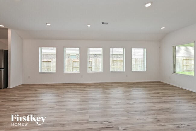Building Photo - 5218 Eagleton Dr