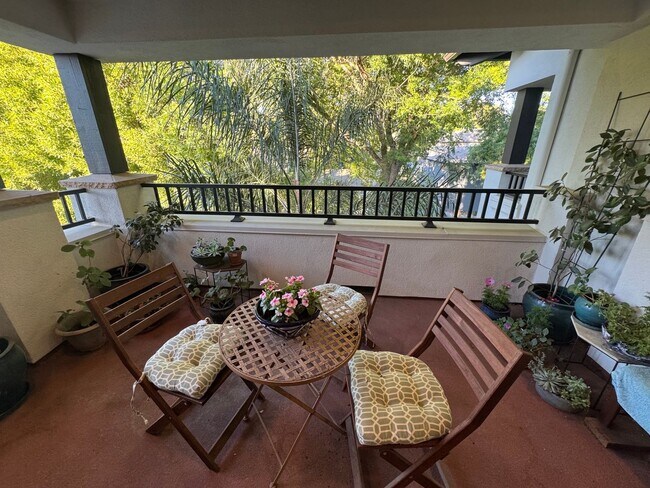 Foto del edificio - 225 B St