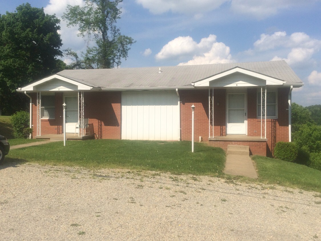 Front #5 and #6 - 872 Fairmont Pike