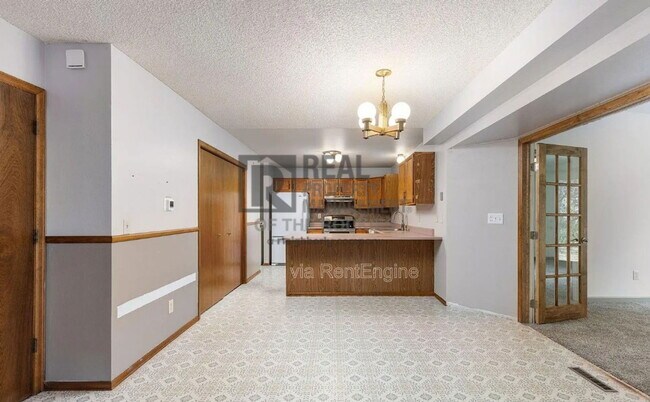 Foto del edificio - 773 Johnson Ave