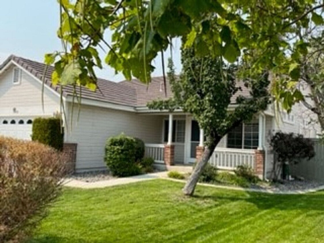 Foto principal - One level home in Double Diamond