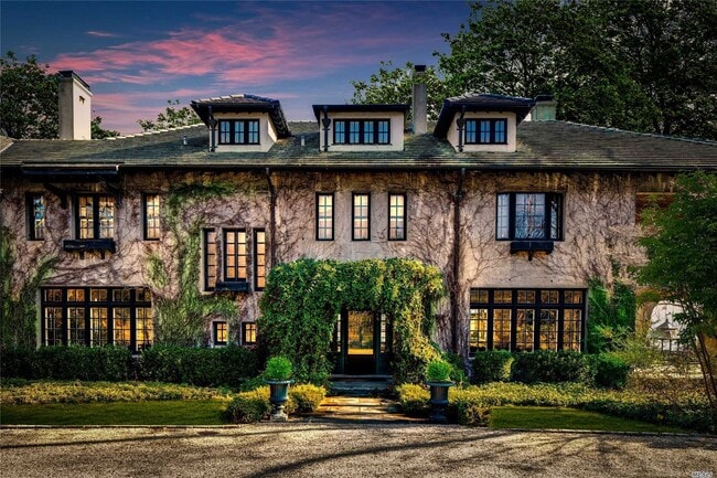 Foto del edificio - 407 Centre Island Rd