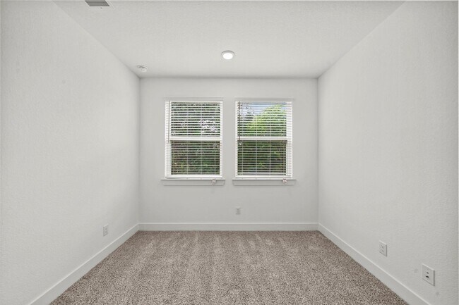 Building Photo - 527 Pk Hl Ct