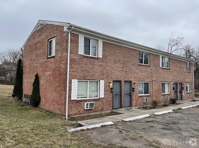 Building Photo - 2016 Hickorydale Dr