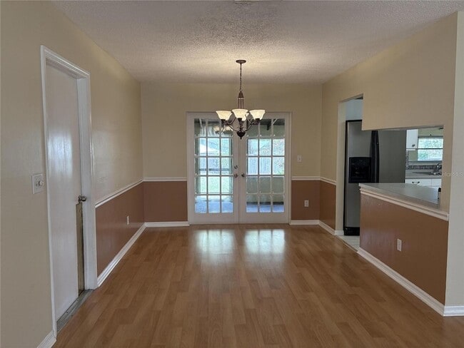 Foto del edificio - 1008 Lady Guinevere Dr