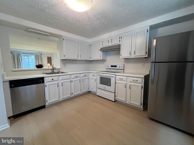 Building Photo - 7724 Mandan Rd