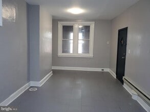 Building Photo - 520 E Westmoreland St