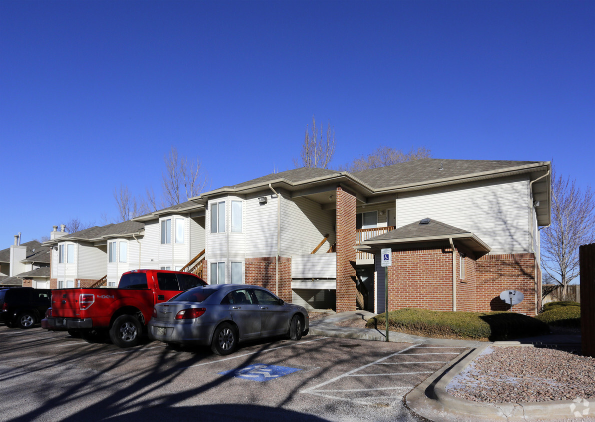 Building Photo - Fountain Ridge Apartments