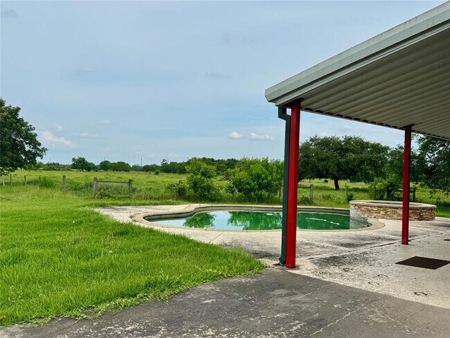 Building Photo - 5630 Pitts Rd