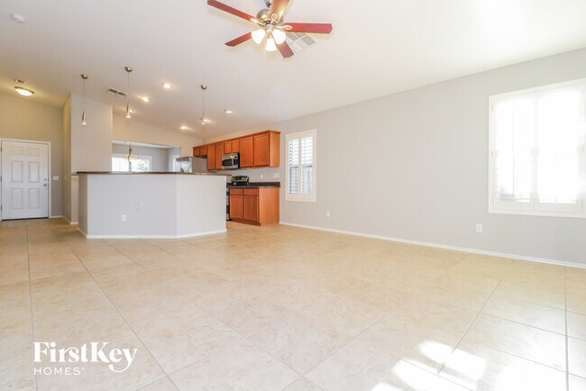 Building Photo - 18160 W Saguaro Ln