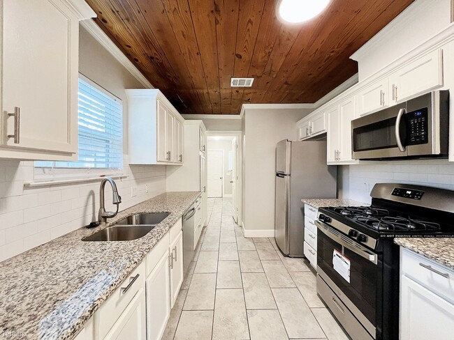 Foto del edificio - 3 br, 2 bath House - 210 Olive Ave