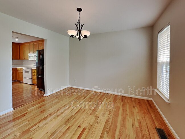 Foto del edificio - 5 Moss Cove Ct